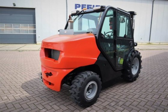 Manitou MC25-4 Valid Inspection, *Guarantee, Diesel, 4x4 D MC25-4 Valid Inspection, *Guarantee, Diesel, 4x4 D 2022 2 Rough...