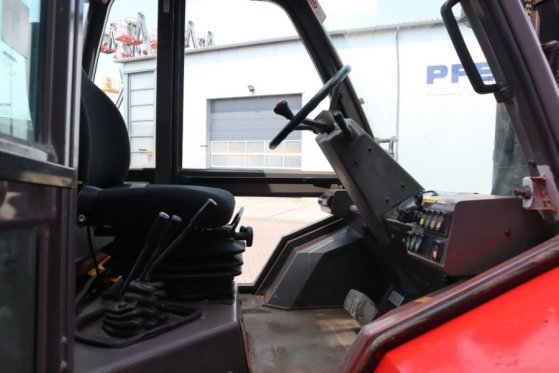 Manitou M30-4 Diesel, 4x4 Drive, 3t Capacity, Triplex Mast M30-4 Diesel, 4x4 Drive, 3t Capacity, Triplex Mast 2015 2 Rough...