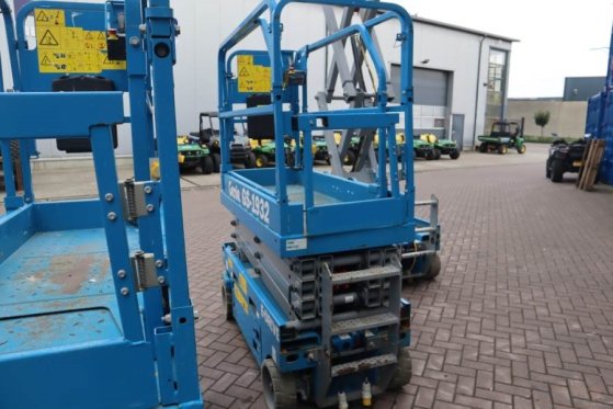 Genie GS1932 E-Drive Several In Stock, 8m Working Height 4842 2022 2 Scissor Lifts image 3