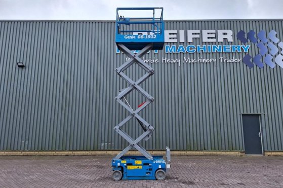 Genie GS1932 E-Drive Several In Stock, 8m Working Height 4842 2021 2 Scissor Lifts image 3