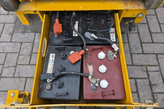 Haulotte Compact 8 Electric, 8.2m Working Height, 350kg Cap Haulotte Compact 8 Electric, 8.2m Working Height, 350kg Cap 20...