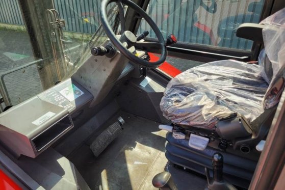Manitou M30-4 Valid Inspection, *Guarantee, Diesel, 4x4 Dr M30-4 Valid Inspection, *Guarantee, Diesel, 4x4 Dr 2015 2 Rough...