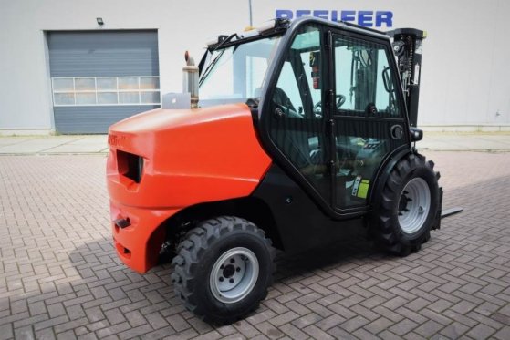 Manitou MC25-4 Valid Inspection, *Guarantee, Diesel, 4x4 D MC25-4 Valid Inspection, *Guarantee, Diesel, 4x4 D 2022 2 Rough...