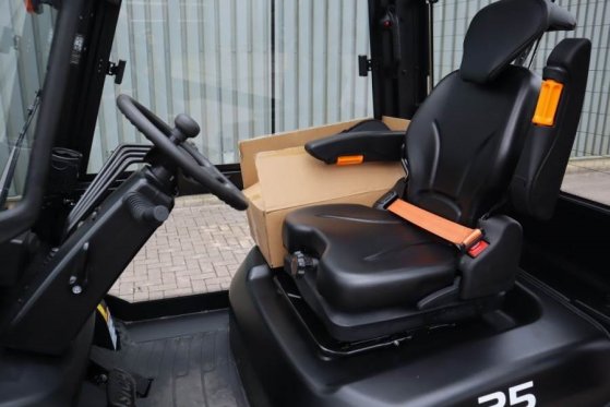 EP EFL253 Valid inspection, *Guarantee! Electric Lith EP EFL253 Valid inspection, *Guarantee! Electric Lith 2025 2 Forklif...