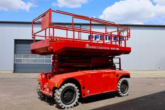 PB LIFT S151-19E 4x4 Electric, 4x4 Drive, 15m Working PB LIFT S151-19E 4x4 Electric, 4x4 Drive, 15m Working 2012 2 Scissor...
