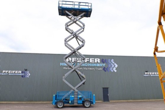 Genie GS5390 Diesel, 4x4 Drive, 18.15m Working Height, 6 GS5390 Diesel, 4x4 Drive, 18.15m Working Height, 6 2013 2 Scissor...