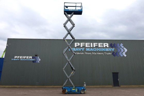 Genie GS3232 Hydraulic Outriggers, Electric, 11.75m Work GS3232 Hydraulic Outriggers, Electric, 11.75m Work 2013 2 Scissor...