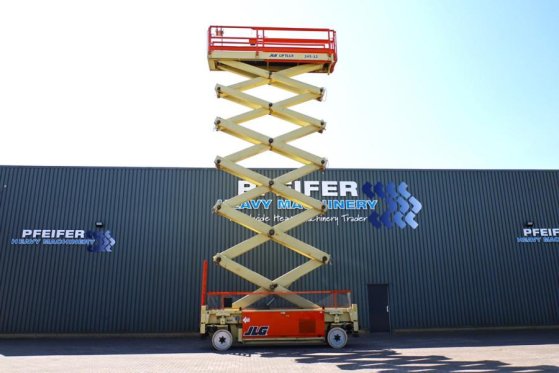 JLG SL245-12 Diesel, 4x4x4 Drive, 26.5m Working Height SL245-12 Diesel, 4x4x4 Drive, 26.5m Working Height 2010 2 Scissor L...