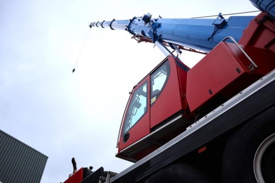 Liebherr LTM1070-4.2 Dutch Vehicle Registration, Valid Insp 683 2017 2 Mobile Cranes image 18