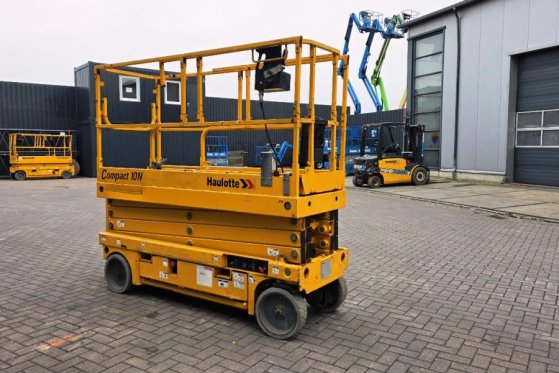 Haulotte Compact 10N Electric, 10m Working Height, 230kg Ca Haulotte Compact 10N Electric, 10m Working Height, 230kg Ca 20...