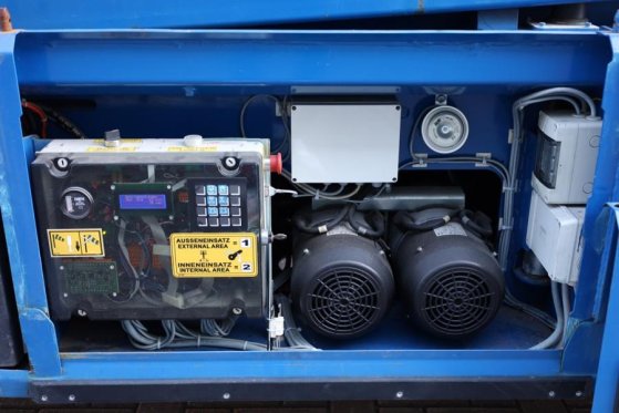 PB LIFT S225-12ES Electric, 22.5m Working Height, 450 PB LIFT S225-12ES Electric, 22.5m Working Height, 450 2016 2 Scissor...