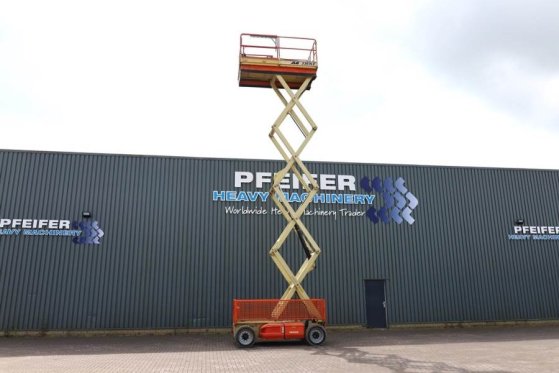 JLG 3369LE Electric, 12m Working Height, 450kg Capacit 3369LE Electric, 12m Working Height, 450kg Capacit 2008 2 Scissor L...