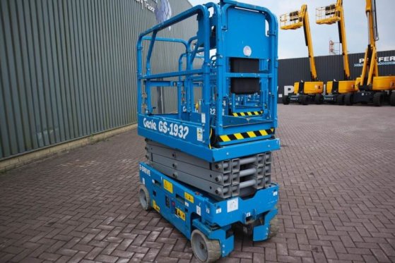 Genie GS1932 E-Drive Several In Stock, 8m Working Height 4842 2022 2 Scissor Lifts image 13