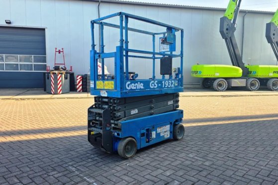 Genie GS1932 Electric, Working Height 7.8 m, 227kg Capac 4842 2010 2 Scissor Lifts image 3