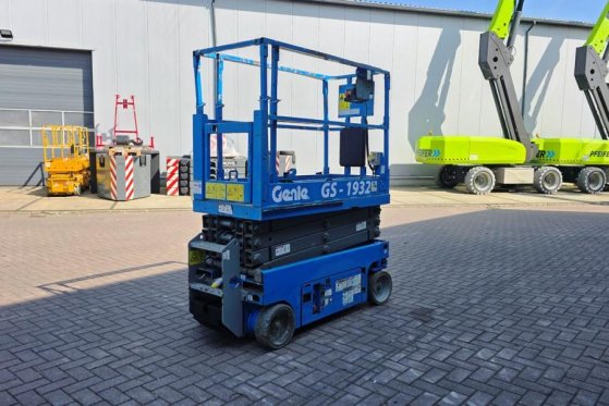 Genie GS1932 Electric, Working Height 7.8 m, 227kg Capac 4842 2010 2 Scissor Lifts image 3