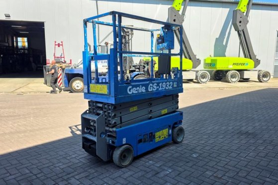 Genie GS1932 Electric, Working Height 7.8 m, 227kg Capac 4842 2014 2 Scissor Lifts image 3