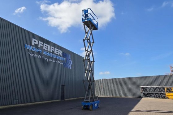 Genie GS2632 Electric, 10m Working Height, 227kg Capacit GS2632 Electric, 10m Working Height, 227kg Capacit 2011 2 Scissor...