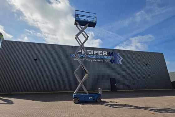 Genie GS2632 Electric, 10m Working Height, 227kg Capacit GS2632 Electric, 10m Working Height, 227kg Capacit 2015 2 Scissor...