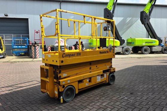 Haulotte Compact 10N Electric, 10m Working Height, 230kg Ca Haulotte Compact 10N Electric, 10m Working Height, 230kg Ca 20...