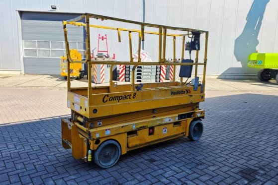 Haulotte Compact 8 Electric, 8.2m Working Height, 350kg Cap Haulotte Compact 8 Electric, 8.2m Working Height, 350kg Cap 20...