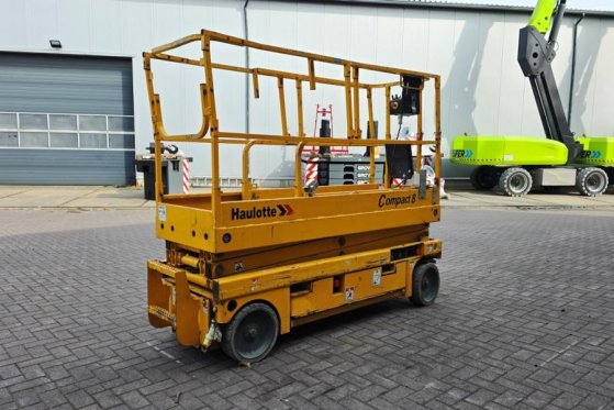 Haulotte Compact 8 Electric, Batteries 10-2024, 8.2m Workin Haulotte Compact 8 Electric, Batteries 10-2024, 8.2m Workin 20...