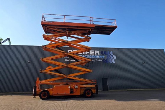 Holland Lift Megastar G320DL30-4WDS/N Diesel, 4x4x4 Drive, 34m Holland lift Megastar G320DL30-4WDS/N Diesel, 4x4x4 Drive, ...