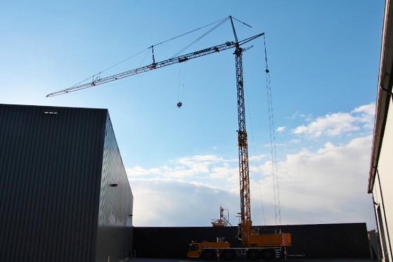 Liebherr MK88 Plus Valid Inspection, 45 m Flight, 8t Cap, P MK88 Plus Valid Inspection, 45 m Flight, 8t Cap, P 2018 2 Towe...