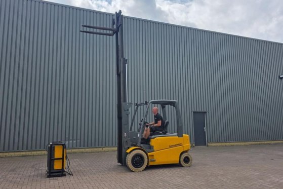 Jungheinrich EFG535 Electric, Lifting Height 4700mm, Freelift 1 EFG535 Electric, Lifting Height 4700mm, Freelift 1 2011 2 ...