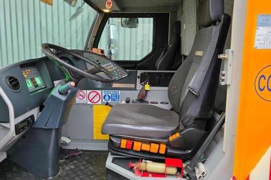 Liebherr LTM1500-8.1 Also Available For Rent, Dutch Registr 683 2008 2 Mobile Cranes image 3