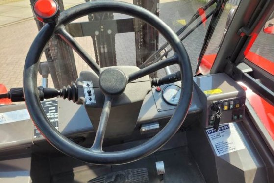 Manitou M30-4 Valid Inspection, *Guarantee, Diesel, 4x4 Dr M30-4 Valid Inspection, *Guarantee, Diesel, 4x4 Dr 2012 2 Rough...