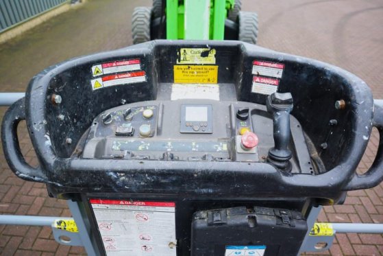 Niftylift HR28 HYBRIDE Hybrid, 4x4 Drive, 28m Working Height Niftylift HR28 HYBRIDE Hybrid, 4x4 Drive, 28m Working Height ...