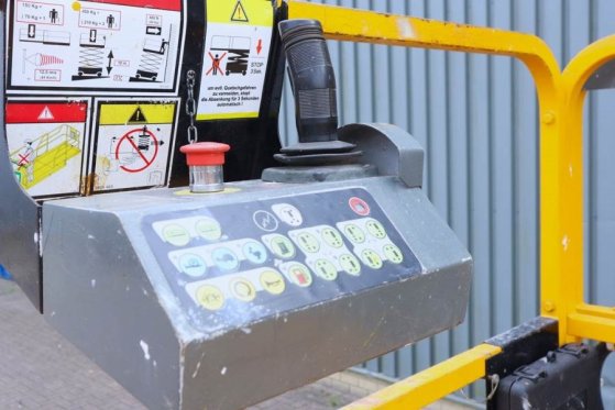Haulotte Compact 12RTE Electric, 12m Working Height, 450kg Haulotte Compact 12RTE Electric, 12m Working Height, 450kg 2011...