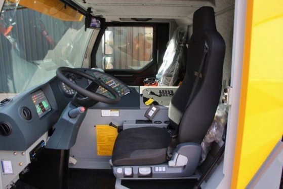 Liebherr MK88 Plus Valid Inspection, 45 m Flight, 8t Cap, P MK88 Plus Valid Inspection, 45 m Flight, 8t Cap, P 2018 2 image 4