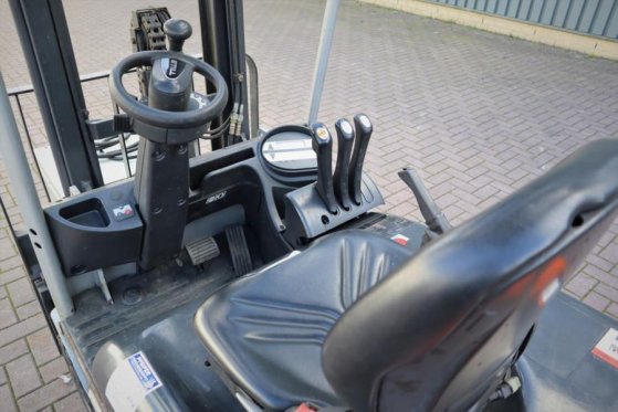 Still RX50-15 Electric, Duplex Mast 3700mm, Freelift 185 RX50-15 Electric, Duplex Mast 3700mm, Freelift 185 2008 2 Forklif...
