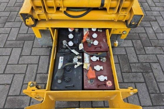 Haulotte Compact 8 Electric, 8.2m Working Height, 350kg Cap Haulotte Compact 8 Electric, 8.2m Working Height, 350kg Cap 20...