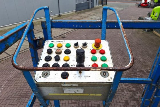 Holland Lift Megastar G-300DL30/S Diesel, 4x4x4 Drive, 33.5m Wo Holland lift Megastar G-300DL30/S Diesel, 4x4x4 Drive, 33....