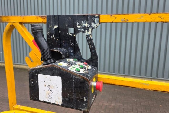 Haulotte Compact 8 As-Is, Electric, 8m Working Height, 350k Haulotte Compact 8 As-Is, Electric, 8m Working Height, 350k 20...