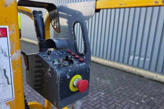 Haulotte Star 6 Electric, Non Marking Tyres, 5.8m Working H Haulotte Star 6 Electric, Non Marking Tyres, 5.8m Working H 20...