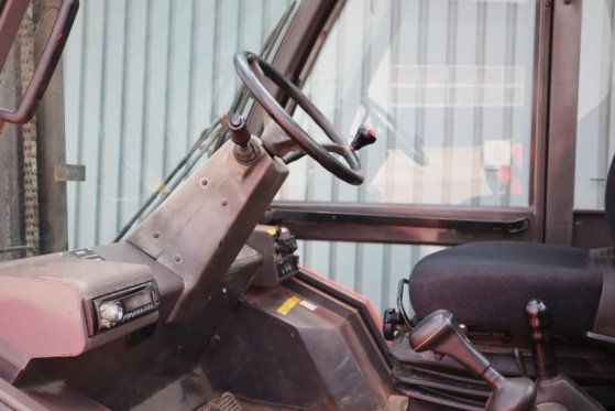 Manitou M30-4 Diesel, 4x4 Drive, 3t Capacity, Triplex Mast M30-4 Diesel, 4x4 Drive, 3t Capacity, Triplex Mast 2015 2 Rough...