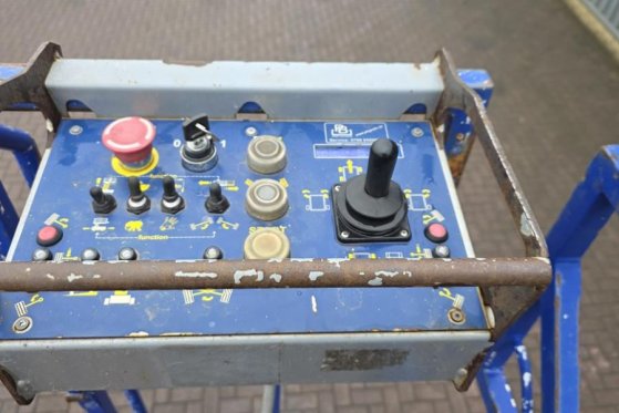 PB LIFT S151-19EGI Electric, 4x4 Drive, 15m Working H PB LIFT S151-19EGI Electric, 4x4 Drive, 15m Working H 2010 2 Scissor...