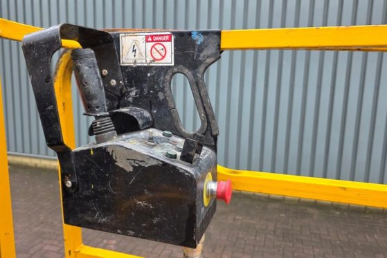 Haulotte Compact 8 As-Is, Electric, 8m Working Height, 350k Haulotte Compact 8 As-Is, Electric, 8m Working Height, 350k 20...