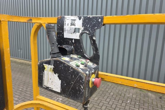 Haulotte Compact 8 Electric, 8.2m Working Height, 350kg Cap Haulotte Compact 8 Electric, 8.2m Working Height, 350kg Cap 20...