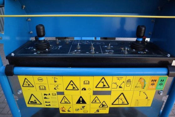 Genie S45XC Trax Valid inspection, *Guarantee! Diesel, 4 S45XC Trax Valid inspection, *Guarantee! Diesel, 4 2022 2 image 19