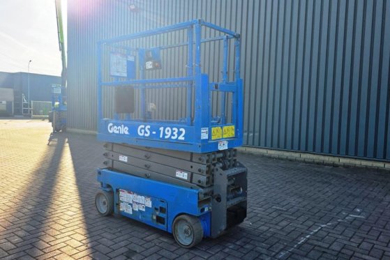 Genie GS1932 Electric, Working Height 7.8 m, 227kg Capac 4842 2010 2 Scissor Lifts image 4