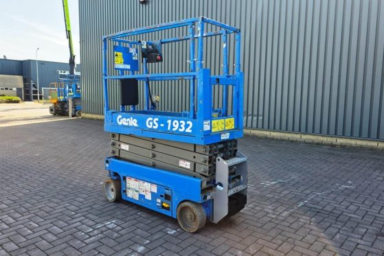 Genie GS1932 Electric, Working Height 7.8 m, 227kg Capac 4842 2010 2 Scissor Lifts image 4