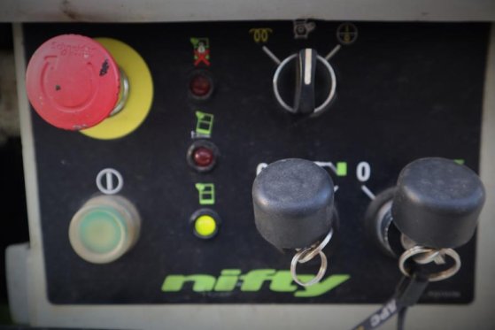 Niftylift HR28 HYBRIDE Hybrid, 4x4 Drive, 28m Working Height Niftylift HR28 HYBRIDE Hybrid, 4x4 Drive, 28m Working Height ...