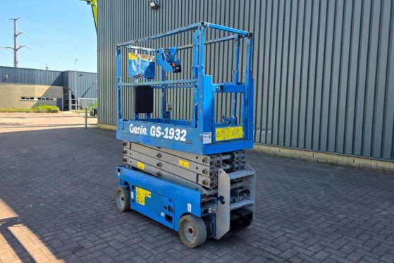 Genie GS1932 Electric, Working Height 7.8 m, 227kg Capac 4842 2014 2 Scissor Lifts image 4