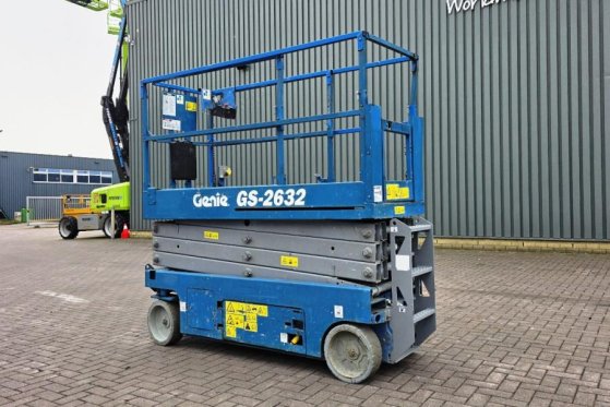 Genie GS2632 Electric, 10m Working Height, 227kg Capacit GS2632 Electric, 10m Working Height, 227kg Capacit 2013 2 Scissor...