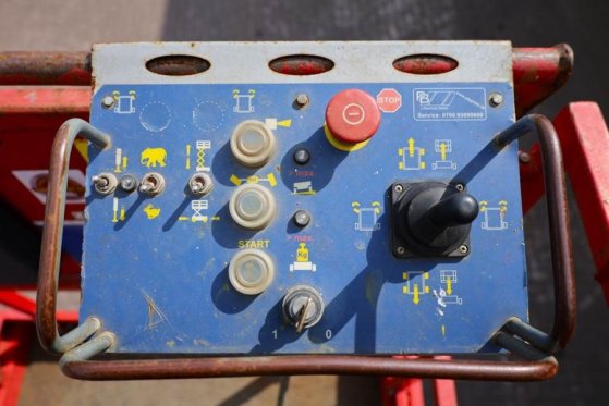 PB LIFT S225-12ES Electric, 22.5m Working Height, 450 PB LIFT S225-12ES Electric, 22.5m Working Height, 450 2010 2 Scissor...