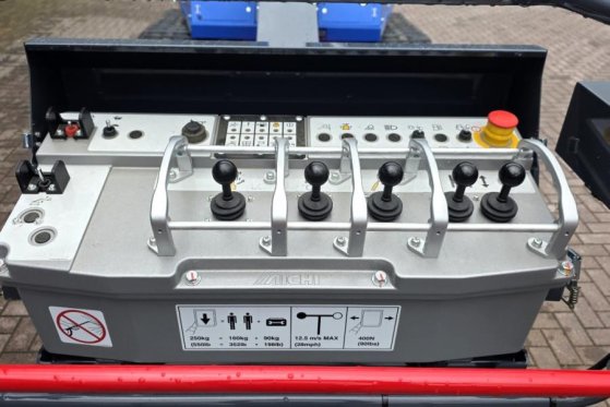 Aichi SR12C1SM Valid inspection, *Guarantee! Diesel, Tra Aichi SR12C1SM Valid inspection, *Guarantee! Diesel, Tra 2026 2 i...